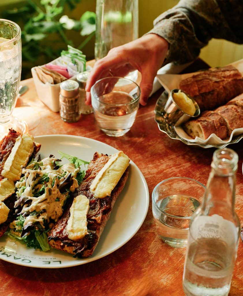 Greenpoint, Brooklyn. Radio Star restaurant.